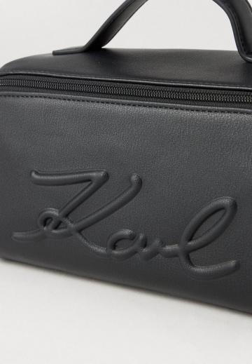 Косметичка