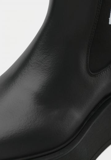 Сапоги на платформе