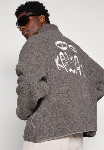 Флисовая куртка