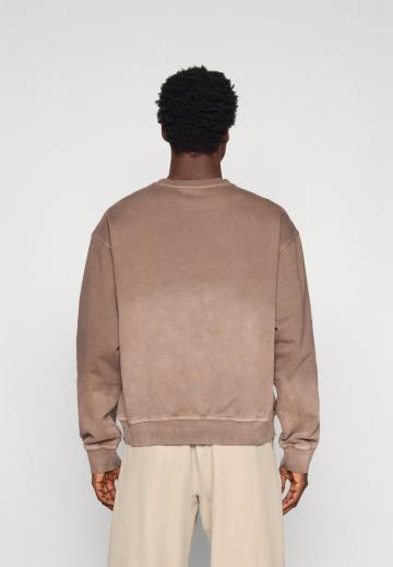 Спортивная кофта