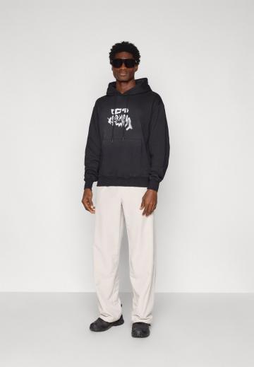 Спортивная кофта