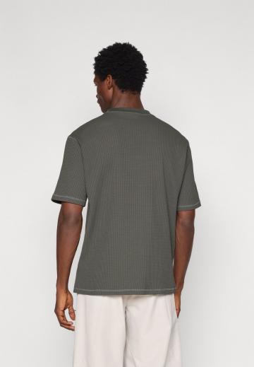 Спортивная майка