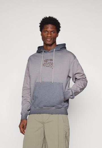 Спортивная кофта