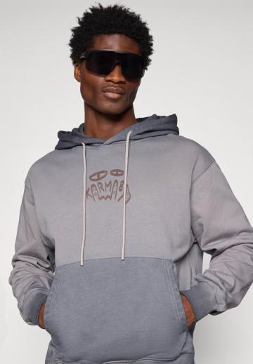 Спортивная кофта