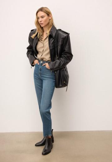 Полусапожки на высоком каблуке