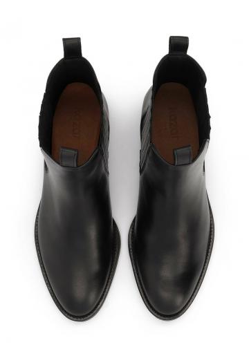 Полусапожки на высоком каблуке