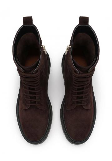 Ботинки на шнуровке