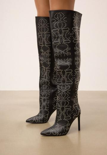 Высокие сапоги