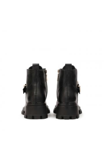 Полусапожки на высоком каблуке