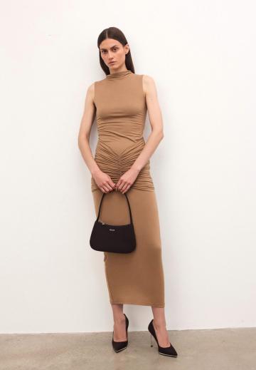 Туфли на высоком каблуке