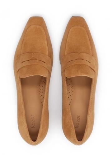 Туфли с высоким носом