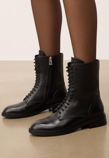 Полусапожки на высоком каблуке