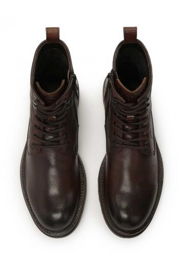 Ботинки на шнуровке