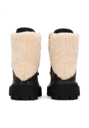 Ботинки на шнуровке