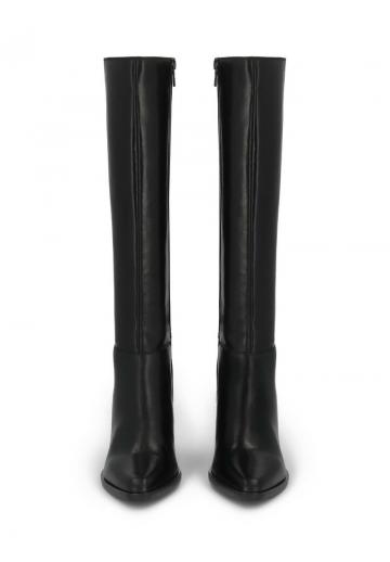 Высокие сапоги