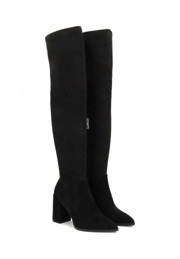 Высокие сапоги