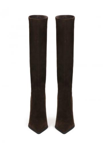 Высокие сапоги