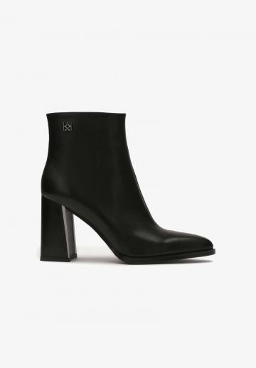 Полусапожки на высоком каблуке