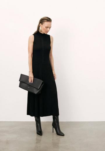 Высокие сапоги