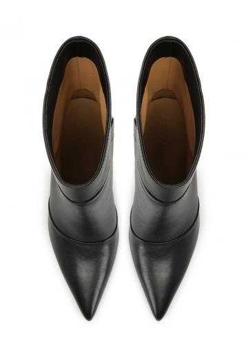 Полусапожки на высоком каблуке