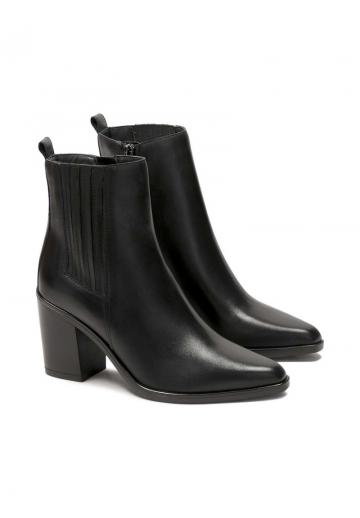 Полусапожки на высоком каблуке