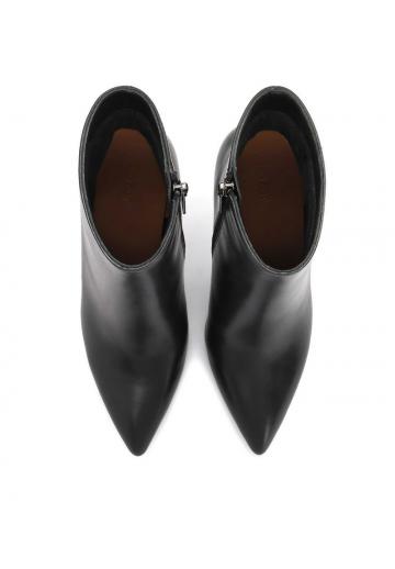 Полусапожки на высоком каблуке