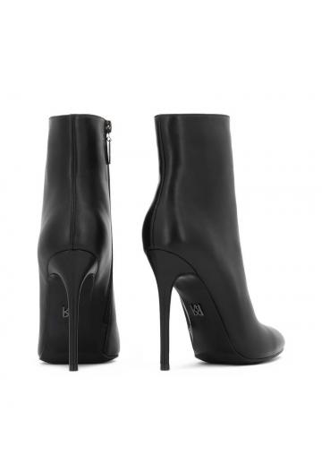 Полусапожки на высоком каблуке