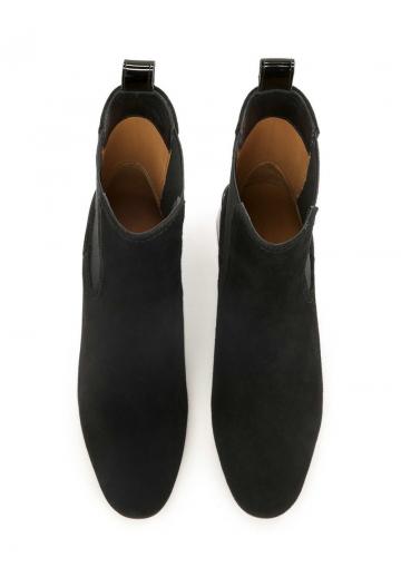 Полусапожки на высоком каблуке