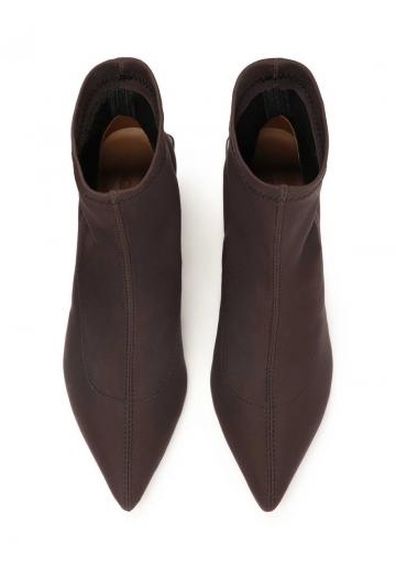 Полусапожки на высоком каблуке