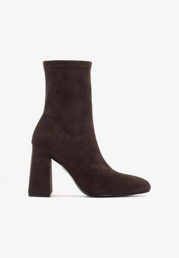 Полусапожки на высоком каблуке