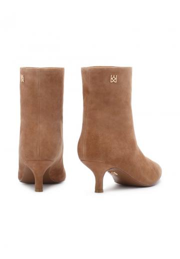 Полусапожки на высоком каблуке