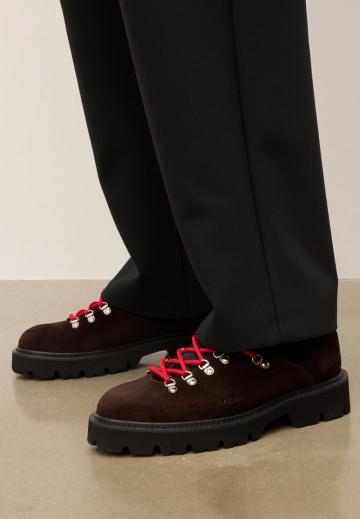 Ботинки на шнуровке