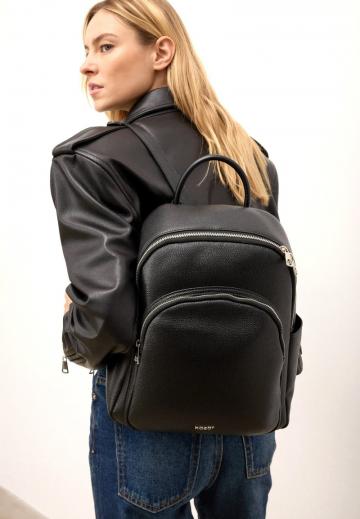 Кожаный рюкзак