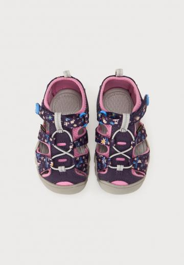 Детская обувь