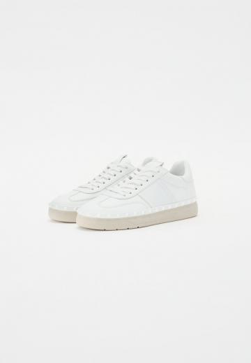 Гандбольные кроссовки