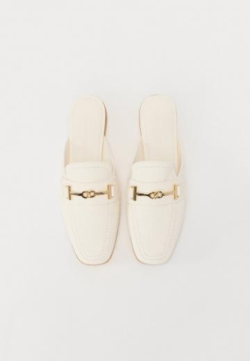 Гандбольные кроссовки