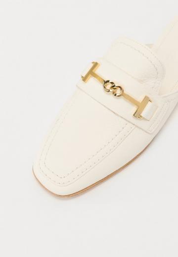 Гандбольные кроссовки