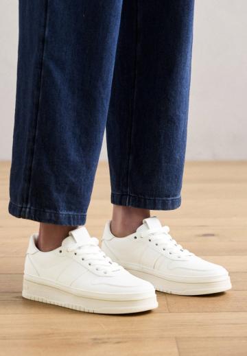 Гандбольные кроссовки