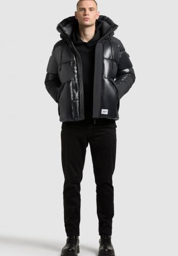 Зимняя куртка