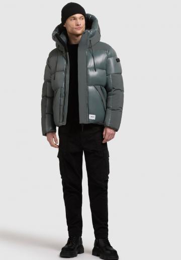 Зимняя куртка