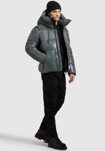 Зимняя куртка