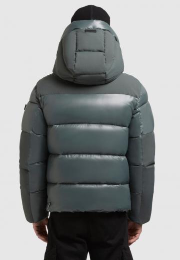 Зимняя куртка