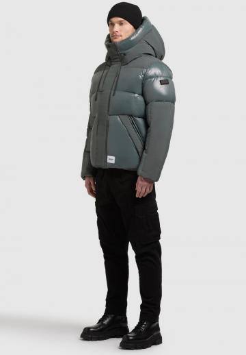 Зимняя куртка