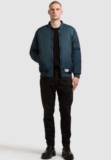 Куртка бомбер