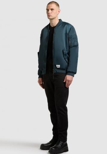 Куртка бомбер