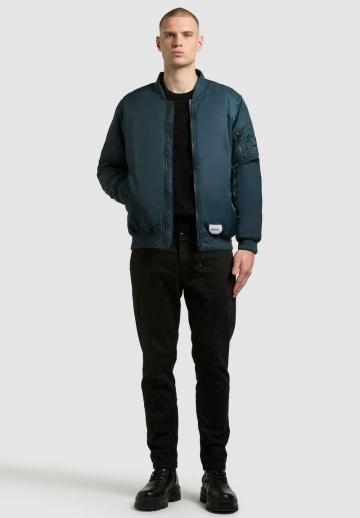 Куртка бомбер