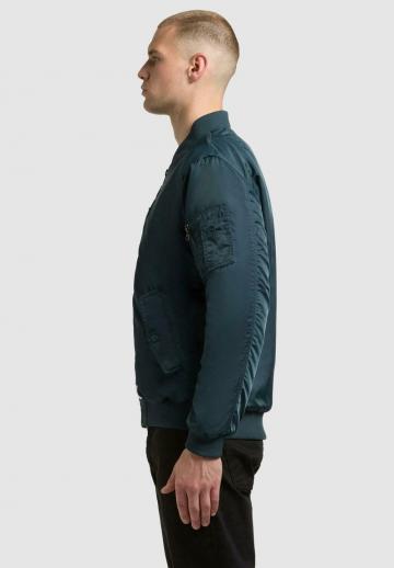 Куртка бомбер