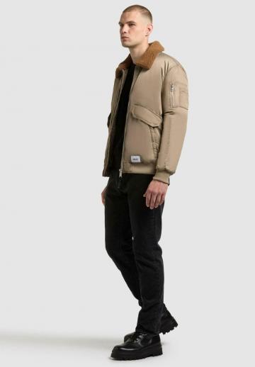 Зимняя куртка