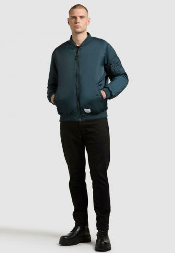 Куртка бомбер