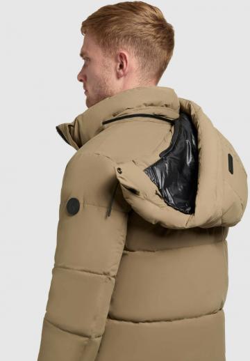 Зимняя куртка